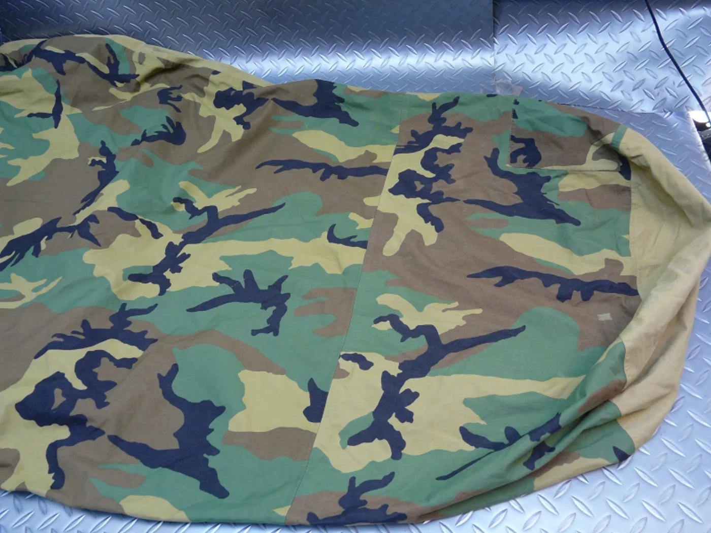 ミリタリーショップ 南国百貨店.COM|沖縄 米軍実物のゴアテックス製、寝袋カバー [Z A-617] - 米軍実物のゴ 記録写真3
