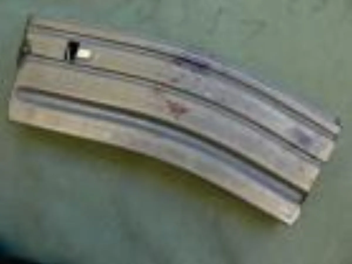ミリタリーショップ 南国百貨店.COM|沖縄 M16 ３０連用マガジン 使用済み安全品 [D-1079] - M16 ３ 記録写真1