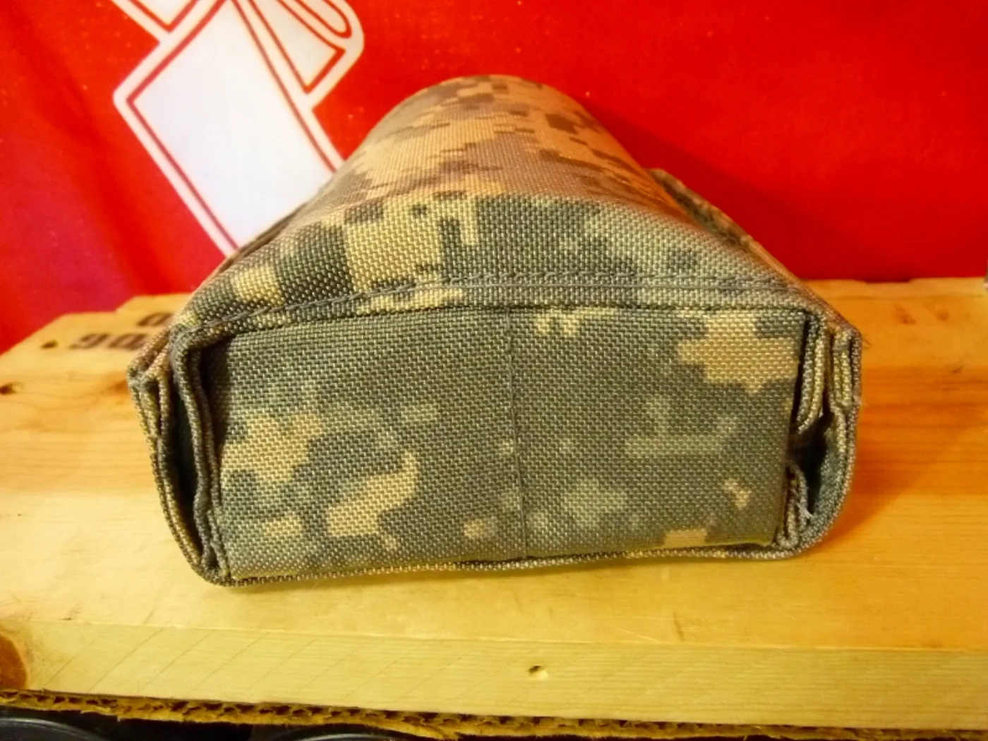 ミリタリーショップ 南国百貨店.COM|沖縄 MOLLE II PVS-14 POUCH 新品同様 [Q-1622] - 記録写真6
