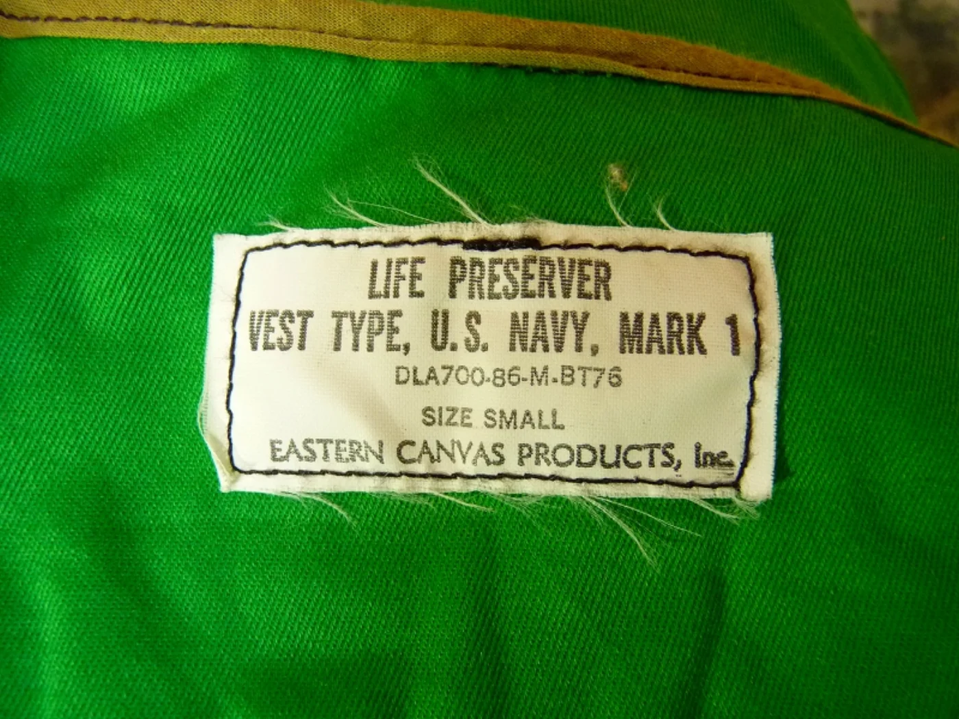 ミリタリーショップ 南国百貨店.COM|沖縄 LIFE PRESERVER VEST カバー 緑 [ZZ Q-1628] 記録写真6