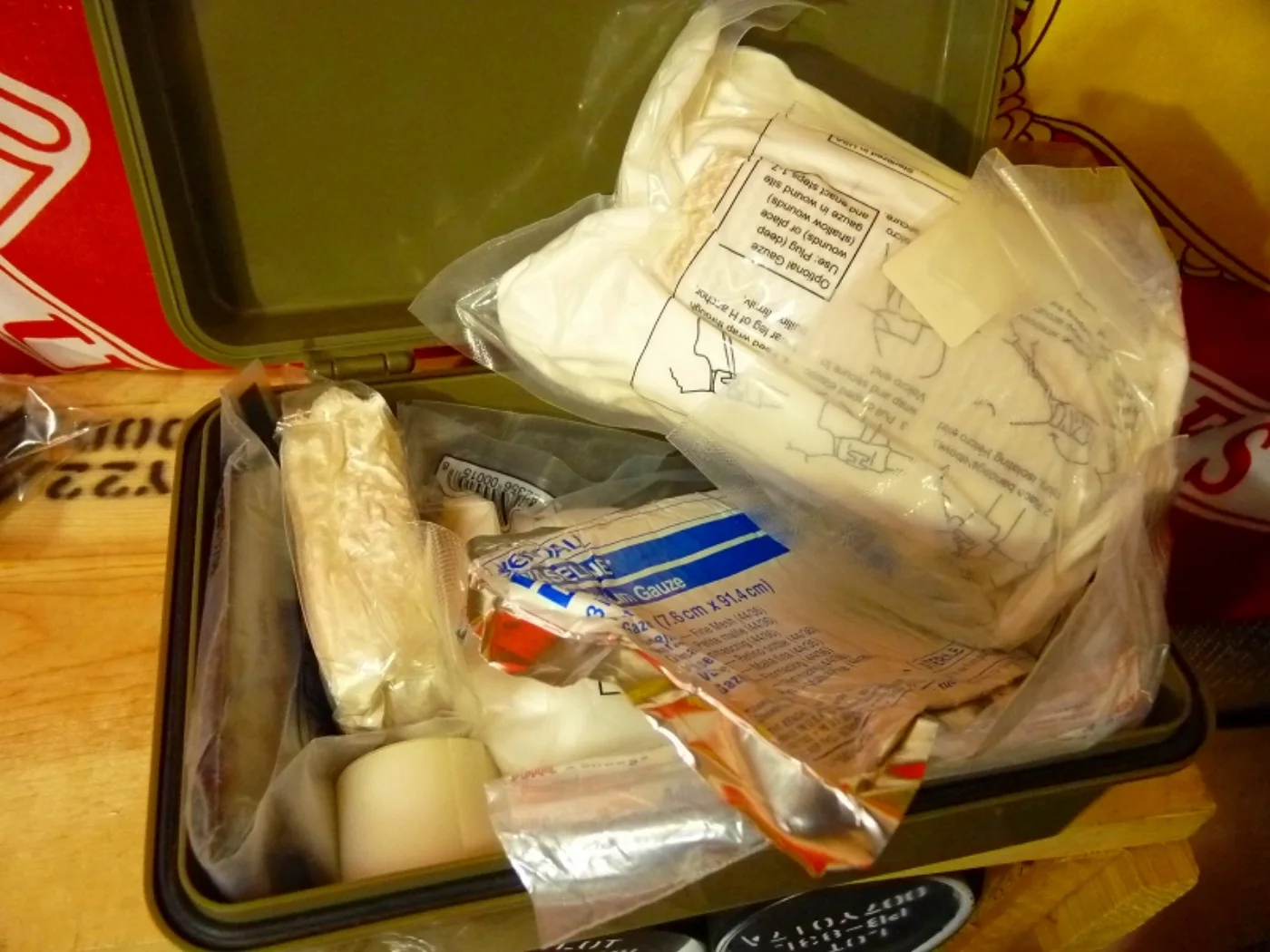 ミリタリーショップ 南国百貨店.COM|沖縄 FIRST AID KIT 中身入り プラスチックケース [ZZ Q-16 記録写真5