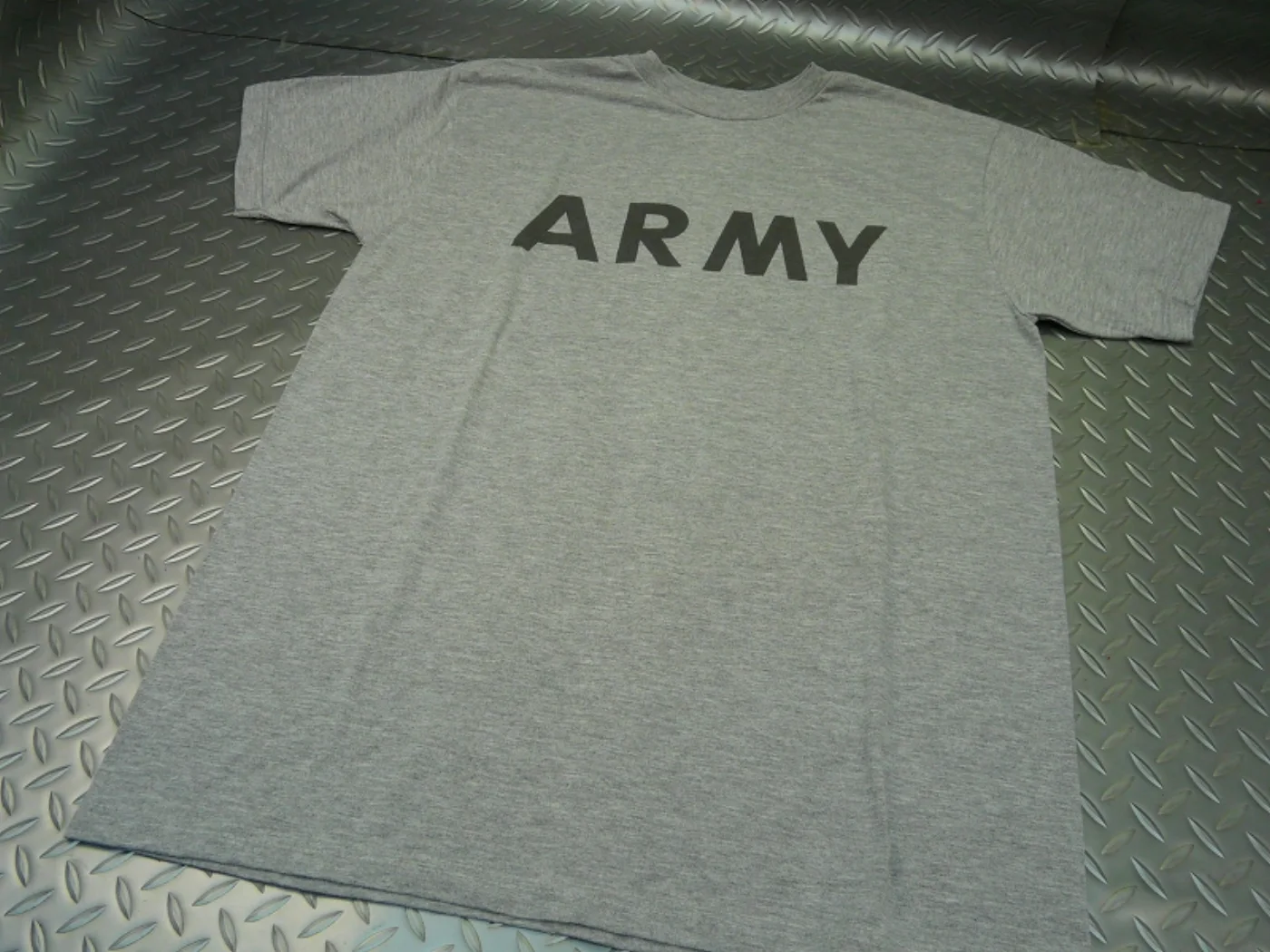 ミリタリーショップ 南国百貨店.COM|沖縄 U.S.ARMY 米軍官給品Tシャツ M [ZZ G-951] - U.S 記録写真2