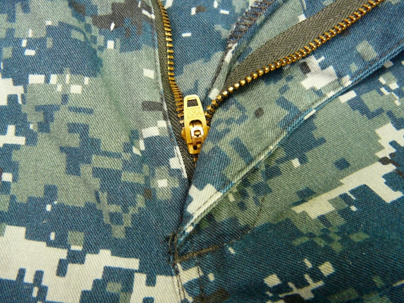 ミリタリーショップ 南国百貨店.COM|沖縄 NWU U.S.NAVY 新型ユニフォーム パンツ L-R [Z-1576 記録写真4