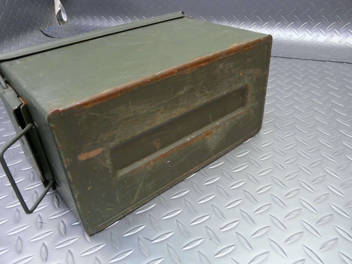 ミリタリーショップ 南国百貨店.COM|沖縄 アーモボックス 約15x30x18cm [B-1302] - 米軍で使用さ 記録写真6
