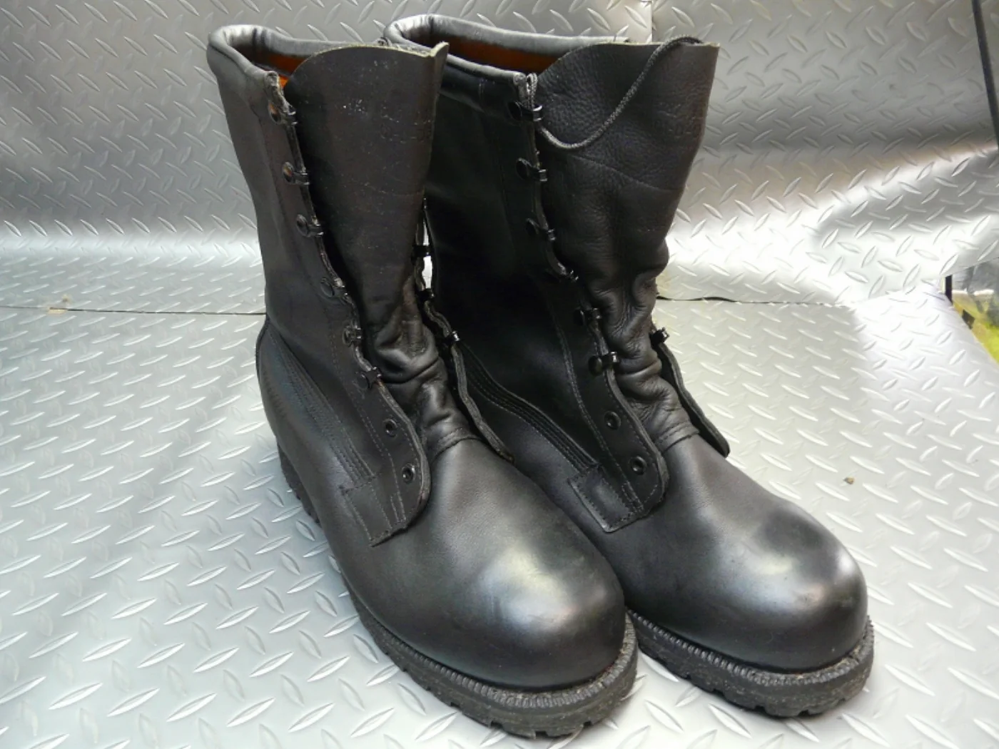 ミリタリーショップ 南国百貨店.COM|沖縄 GORE-TEX コンバットブーツ 極上品 10.5W つま先鉄板入り [ 記録写真2