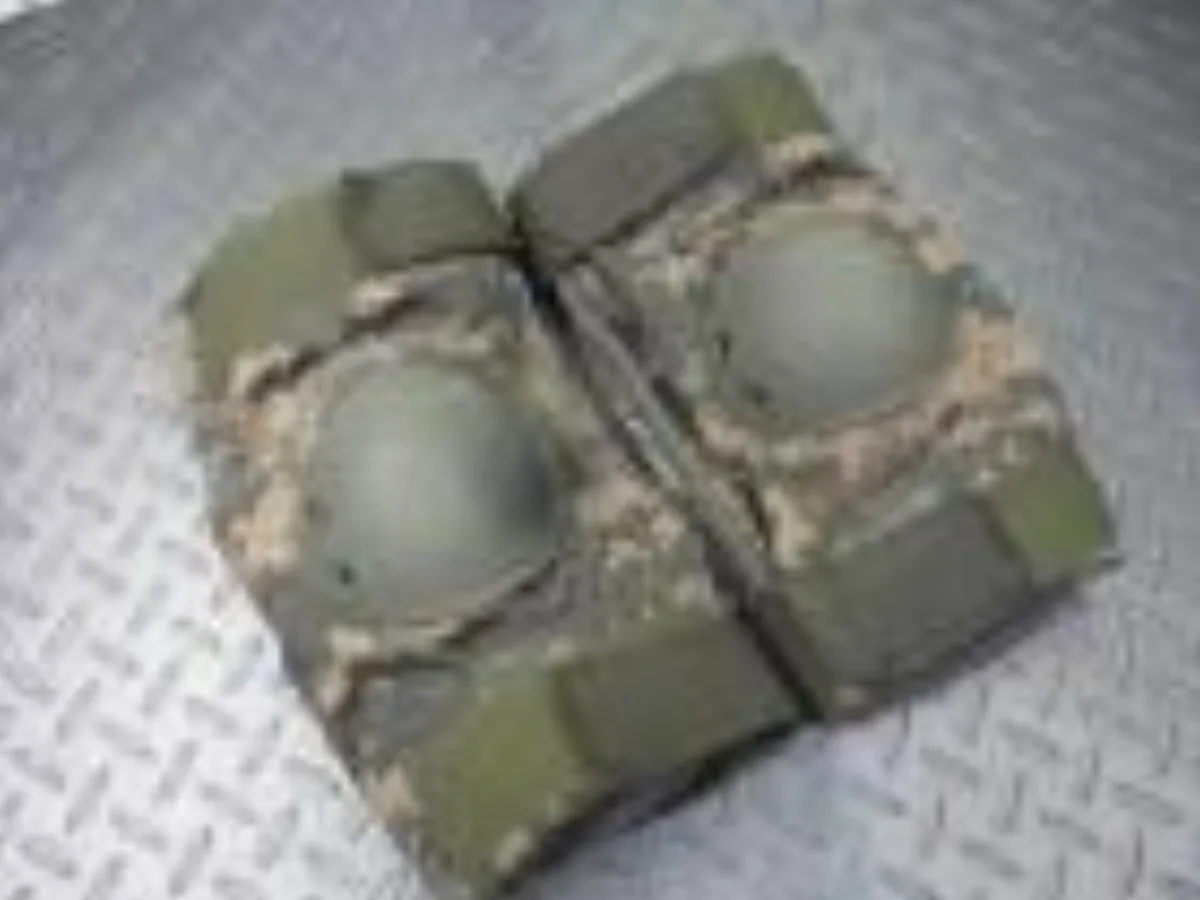 ミリタリーショップ 南国百貨店.COM|沖縄 ACU エルボーパッド S 中古良品 [Z C-1328] - ACU エ 記録写真1