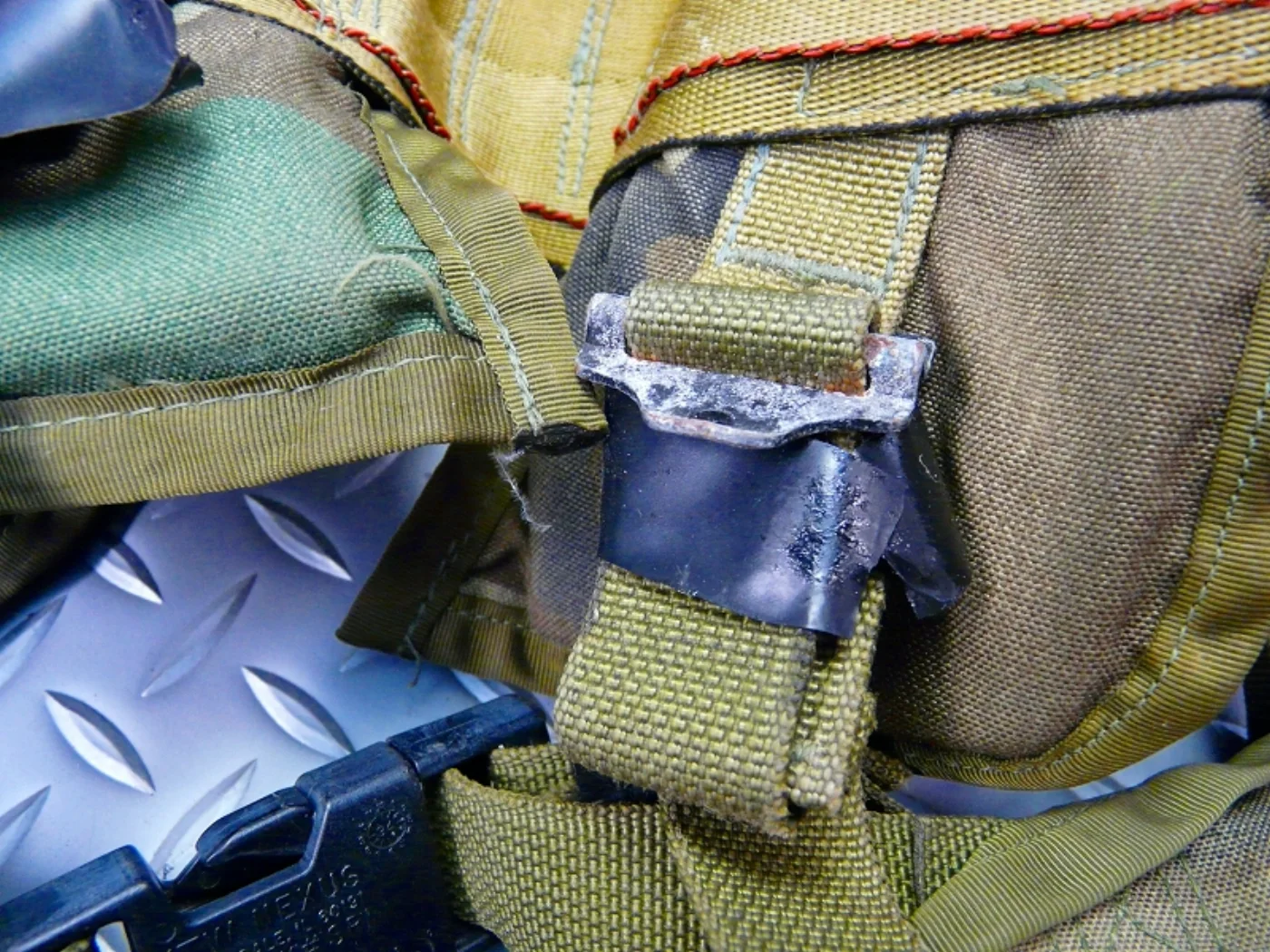 ミリタリーショップ 南国百貨店.COM|沖縄 タクティカルベスト 傷あり [Z L-248] - タクティカルベスト程度 記録写真7