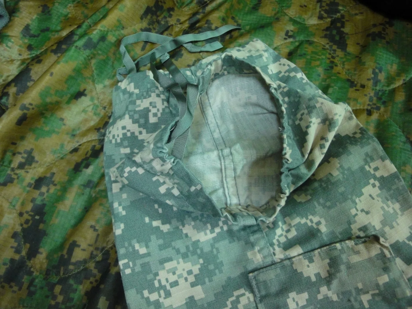 ミリタリーショップ 南国百貨店.COM|沖縄 ACU ARMY パンツ S-R 中古良品 [Q-1825] - ACU 記録写真4
