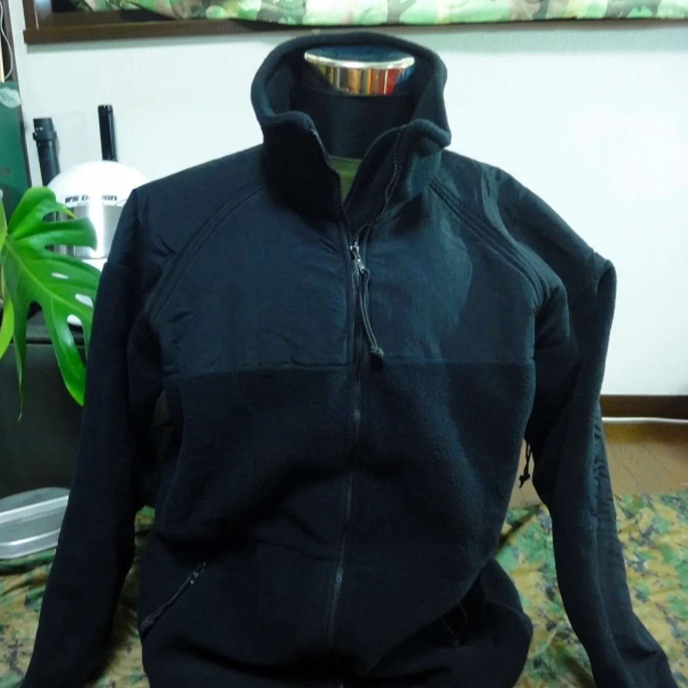 ミリタリーショップ 南国百貨店.COM|沖縄 ARMY ポーラテック フリース L 極上品 [ZZ Q-1886] - 記録写真2
