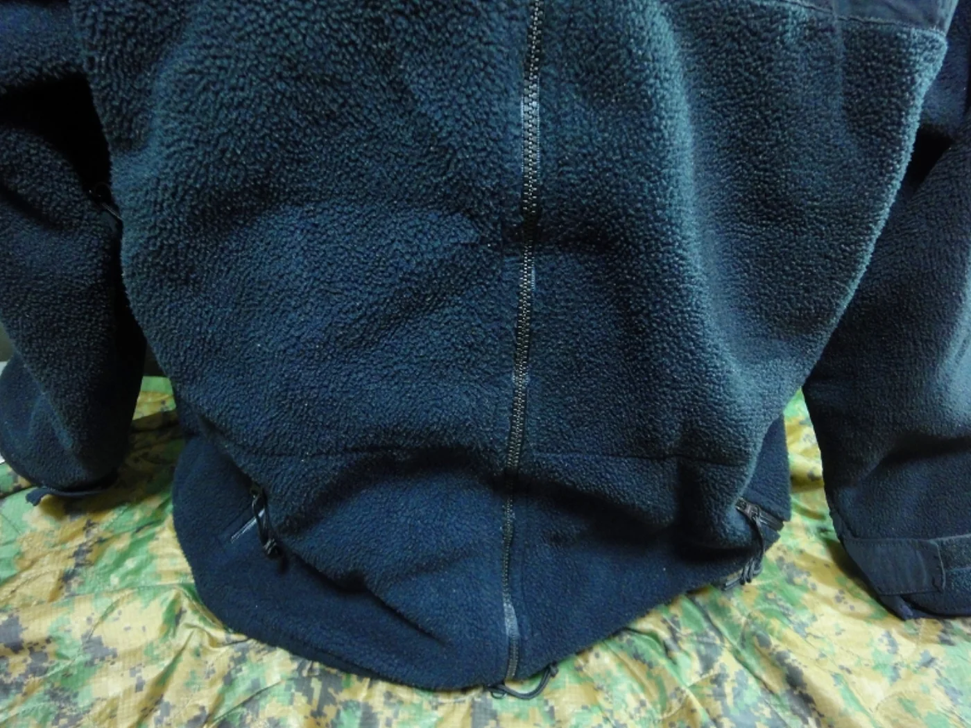 ミリタリーショップ 南国百貨店.COM|沖縄 ARMY ポーラテック フリース M 中古良品 [ZZ Q-1887] - 記録写真4