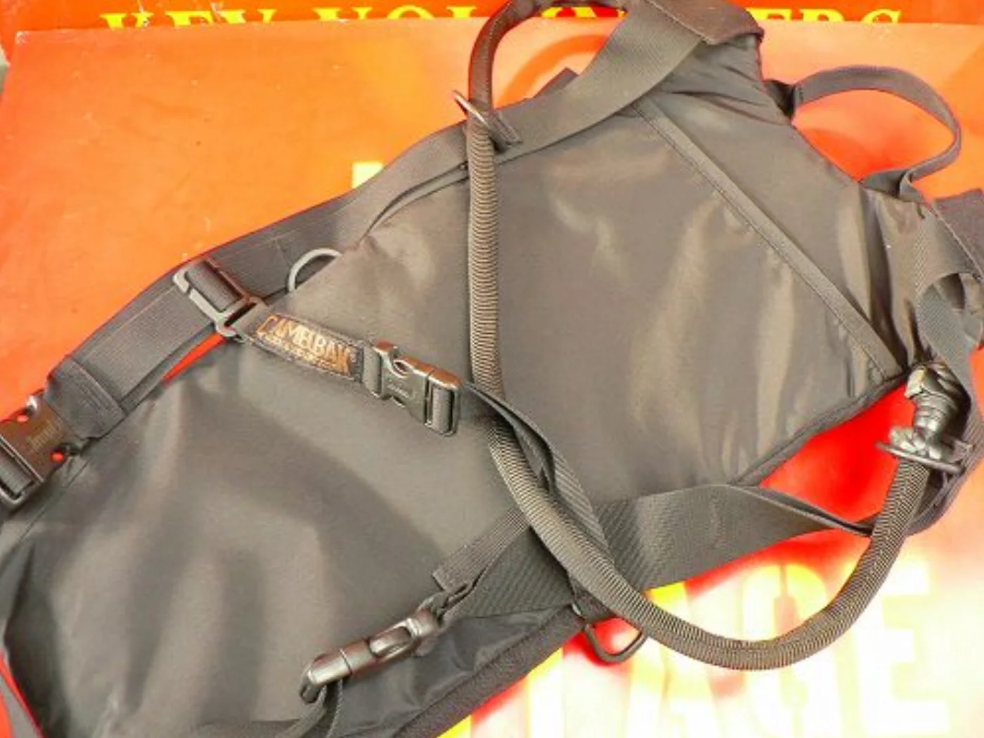 ミリタリーショップ 南国百貨店.COM|沖縄 CAMELBAK 黒 ステルスタイプ [Z X-143] - 米軍放出品・ 記録写真4
