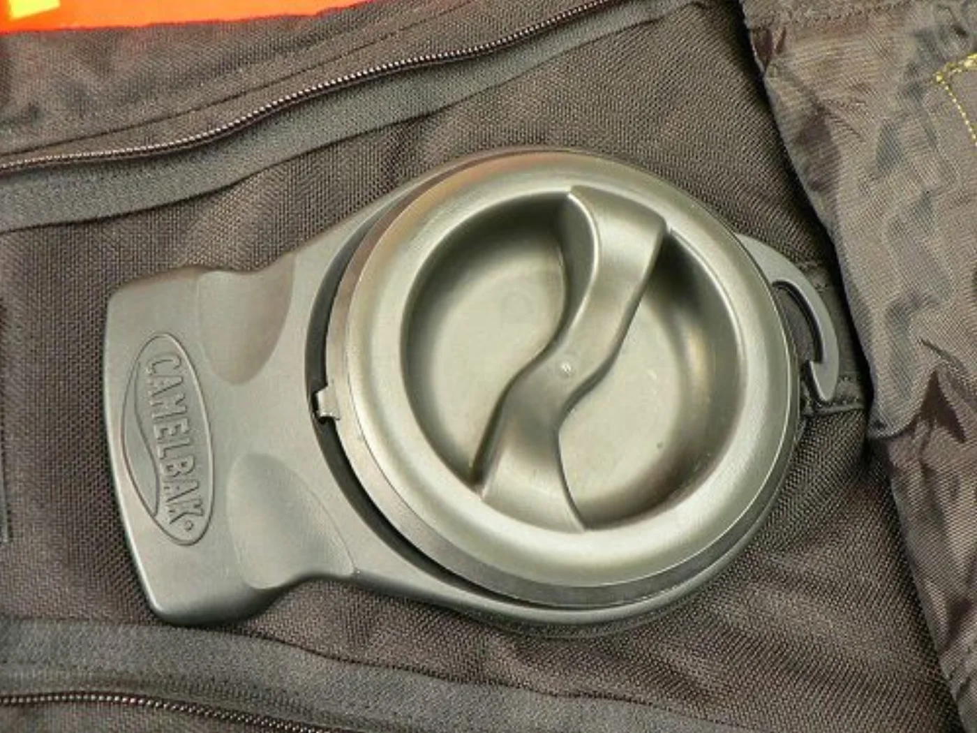 ミリタリーショップ 南国百貨店.COM|沖縄 CAMELBAK 黒 ステルスタイプ [Z X-143] - 米軍放出品・ 記録写真6