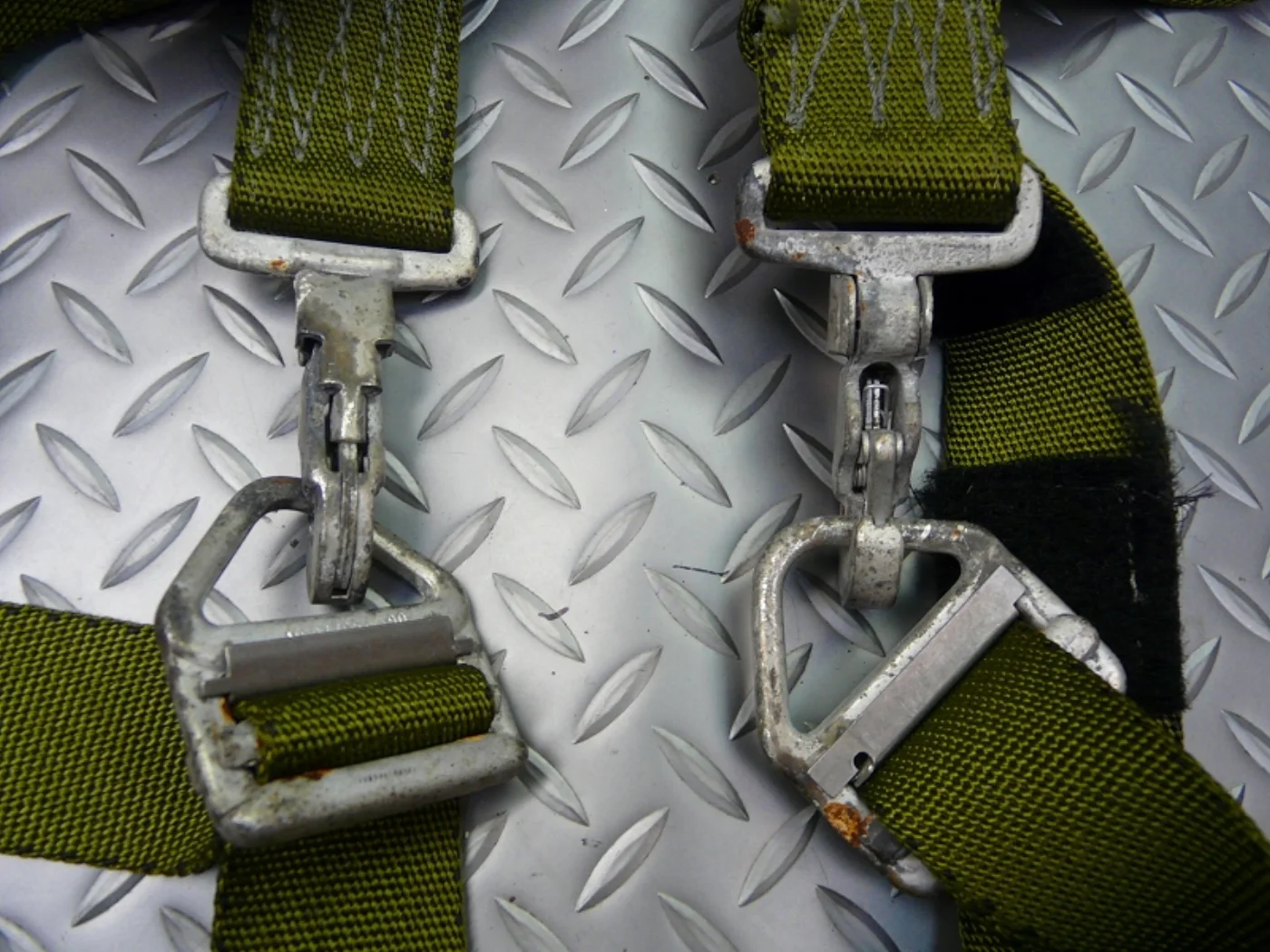 ミリタリーショップ 南国百貨店.COM|沖縄 ヘリ降下用ハーネス 特殊部隊使用品 １ [ZZ B-1318] - ヘリ降 記録写真7