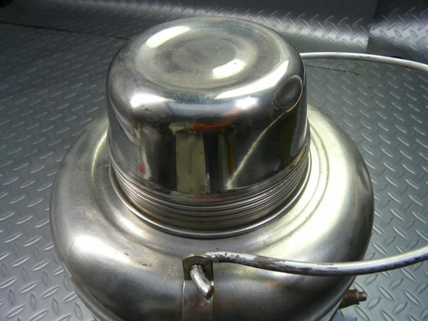ミリタリーショップ 南国百貨店.COM|沖縄 ウォータージャグ ステンレス製 米軍 [ZZ B-1291] - ウォータ 記録写真8