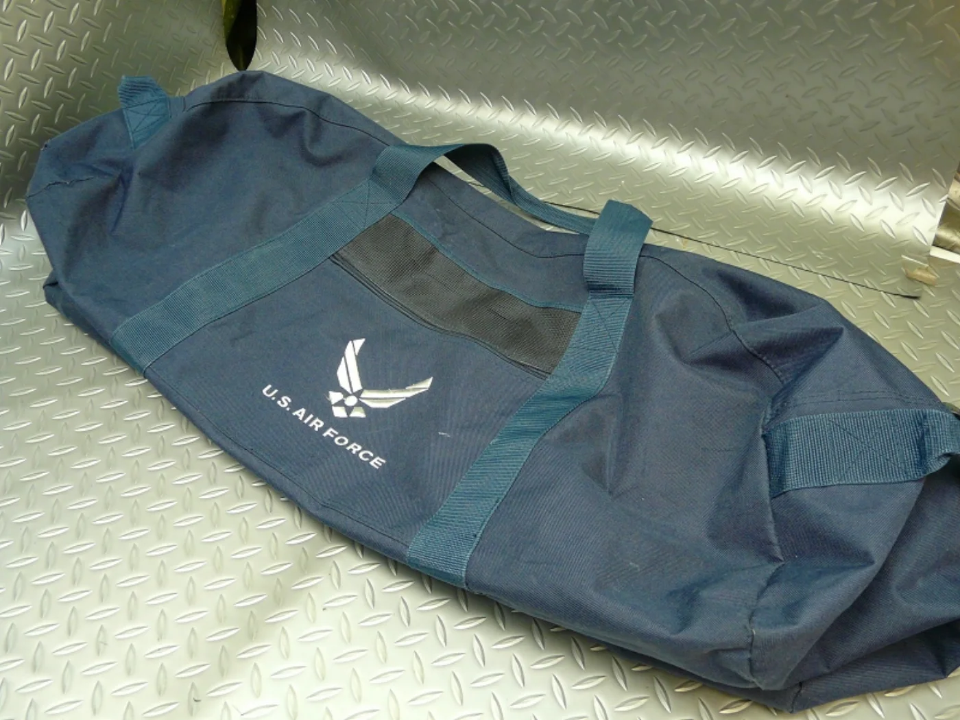 ミリタリーショップ 南国百貨店.COM|沖縄 U.S.AIR FORCE スポーツバッグ [ZZ A-632] - U. 記録写真2
