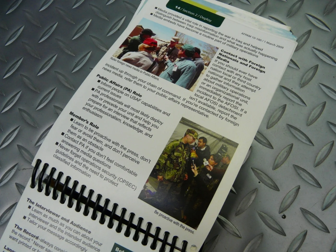 ミリタリーショップ 南国百貨店.COM|沖縄 U.S.AIRFORCE Airmans Manual [ZZ D-176 記録写真6