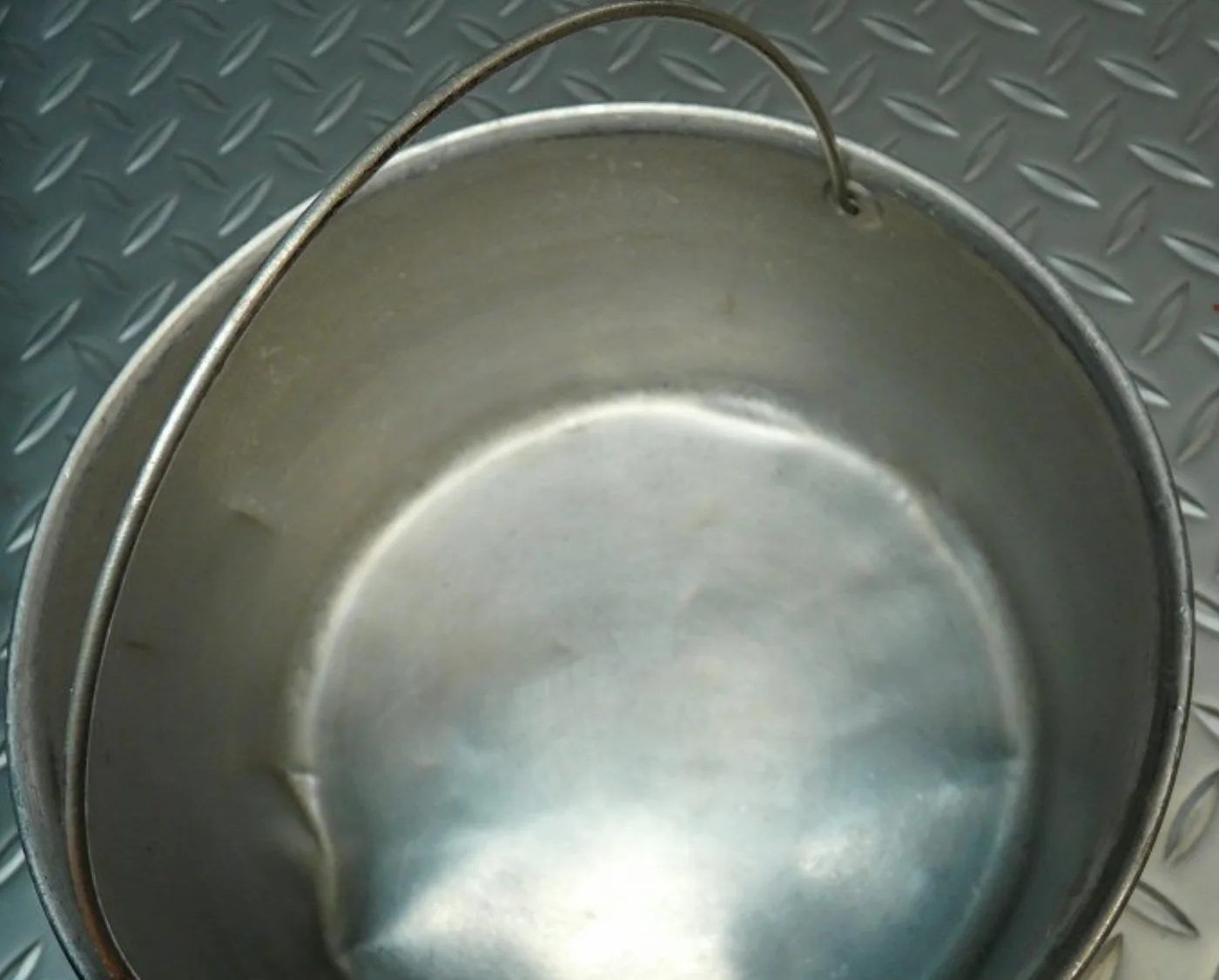 ミリタリーショップ 南国百貨店.COM|沖縄 米軍 丸い 食器 中古 [ZZ B-1334] - 米軍 丸い 食器程度： 記録写真6
