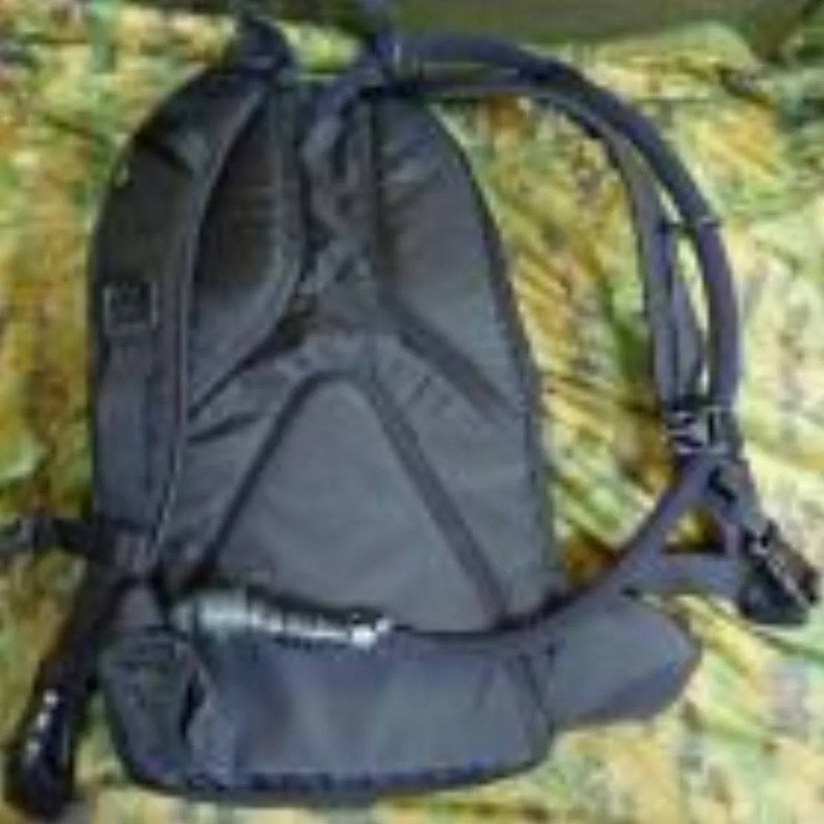 ミリタリーショップ 南国百貨店.COM|沖縄 CAMELBAK 黒 中古良品 [Q-1917] - CAMELBAK色： 記録写真3