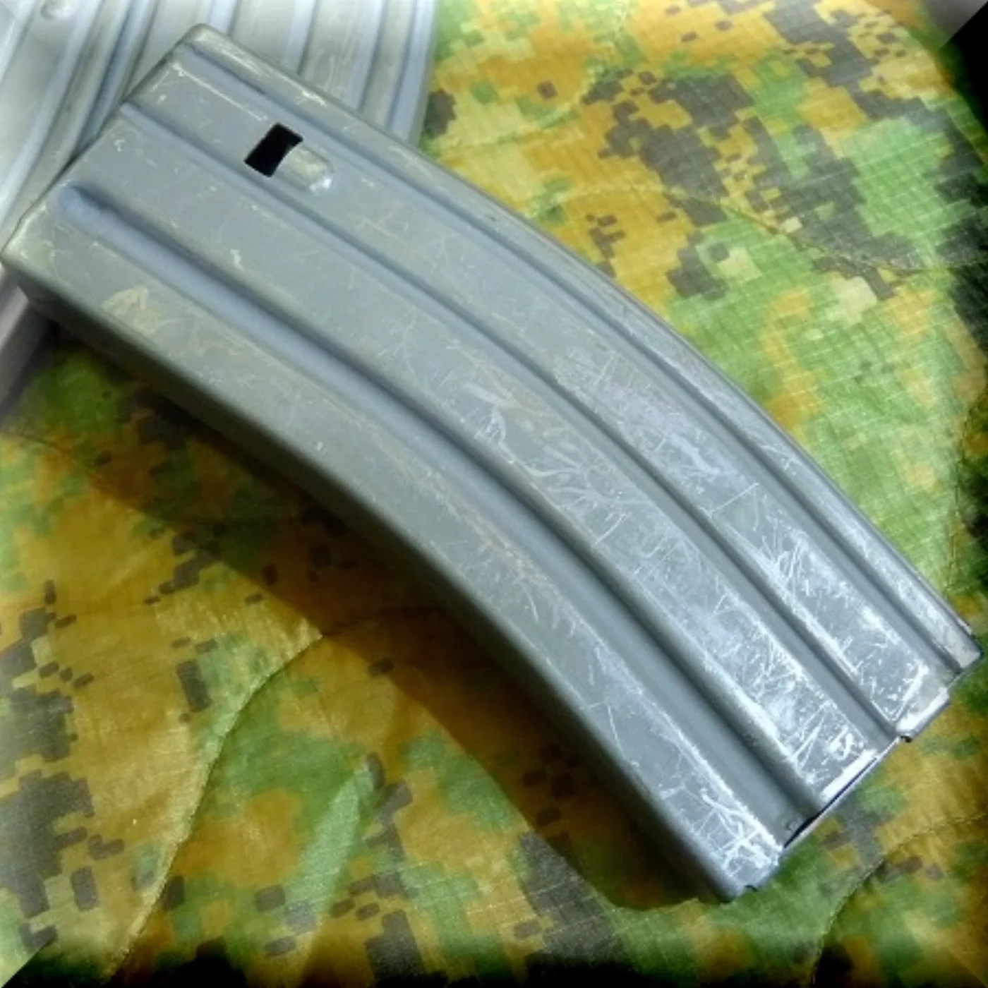 ミリタリーショップ 南国百貨店.COM|沖縄 M-16 ３０連マガジン 米軍放出品、使用済 安全品 [Q-1922] - 記録写真3