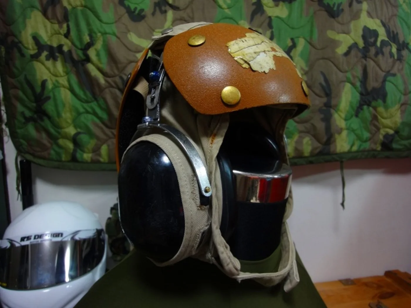 ミリタリーショップ 南国百貨店.COM|沖縄 NAVY デッキクルー ヘルメット 茶色 7(1/2) [Q-1930] 記録写真3