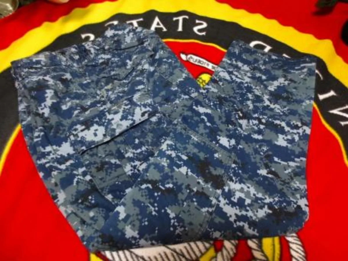 ミリタリーショップ 南国百貨店.COM|沖縄 U.S.NAVY NWU 新型迷彩パンツ L-R [ZZ Q-1972] 記録写真1