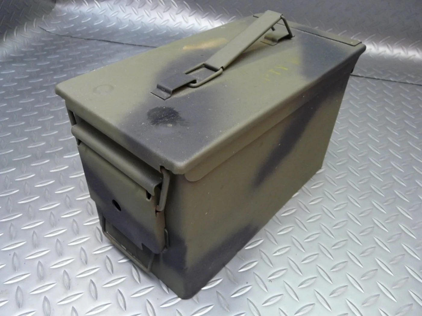 ミリタリーショップ 南国百貨店.COM|沖縄 AMMO BOX リペイント済 15x30x19cm [B-1342] - 記録写真4