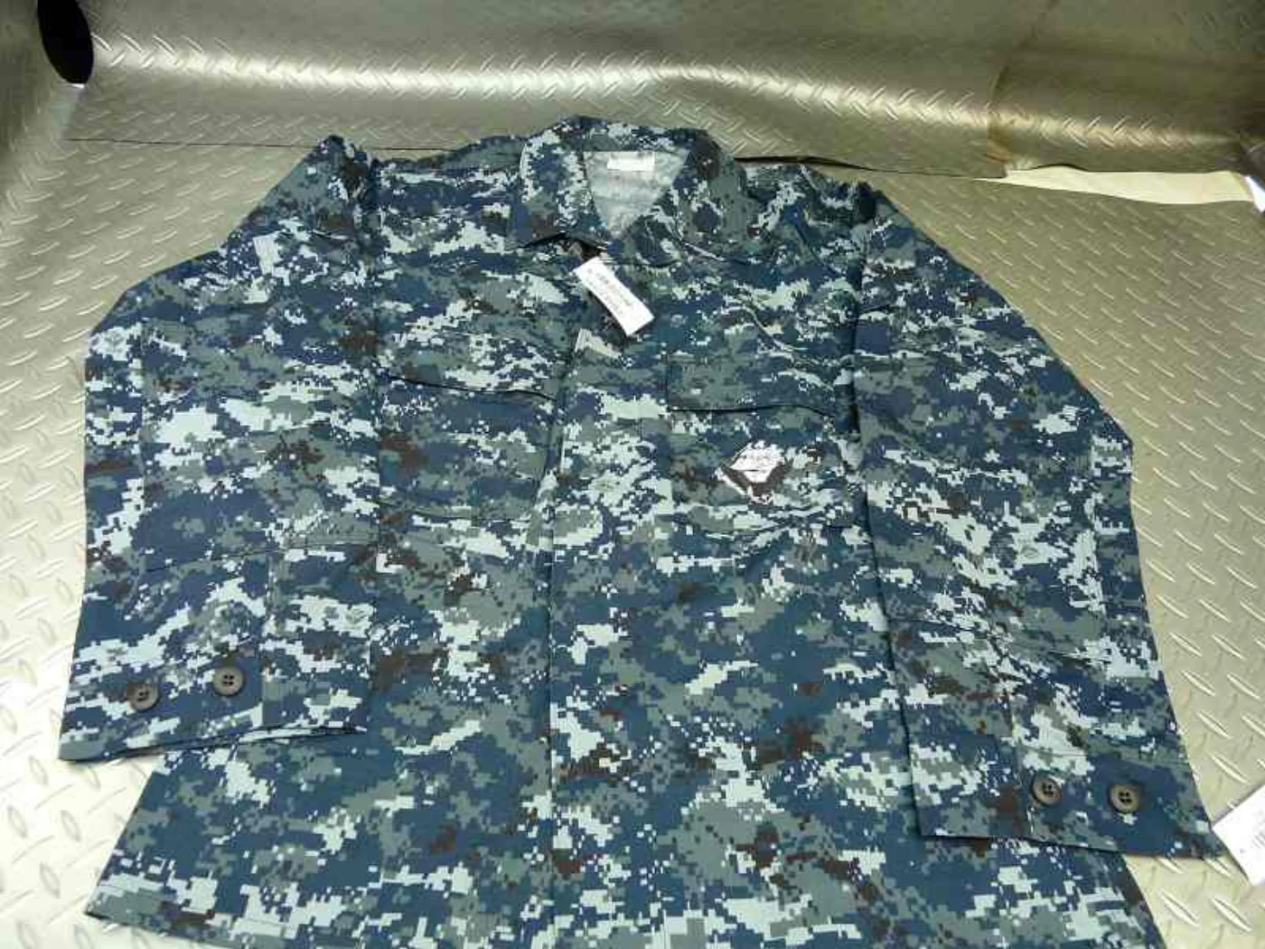ミリタリーショップ 南国百貨店.COM|沖縄 【新品】NAVY 新型ユニフォーム NWU M-R 上下セット [Z-16 記録写真8