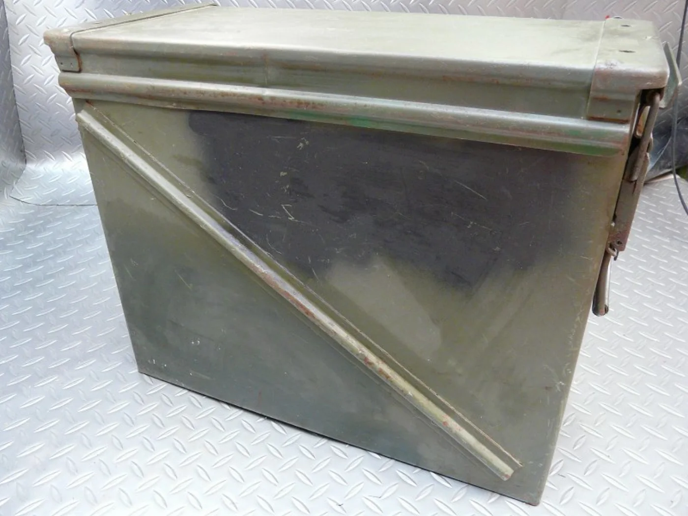 ミリタリーショップ 南国百貨店.COM|沖縄 大きなアーモボックス 21x47x36cm [ZZ B-1355] - 大 記録写真5
