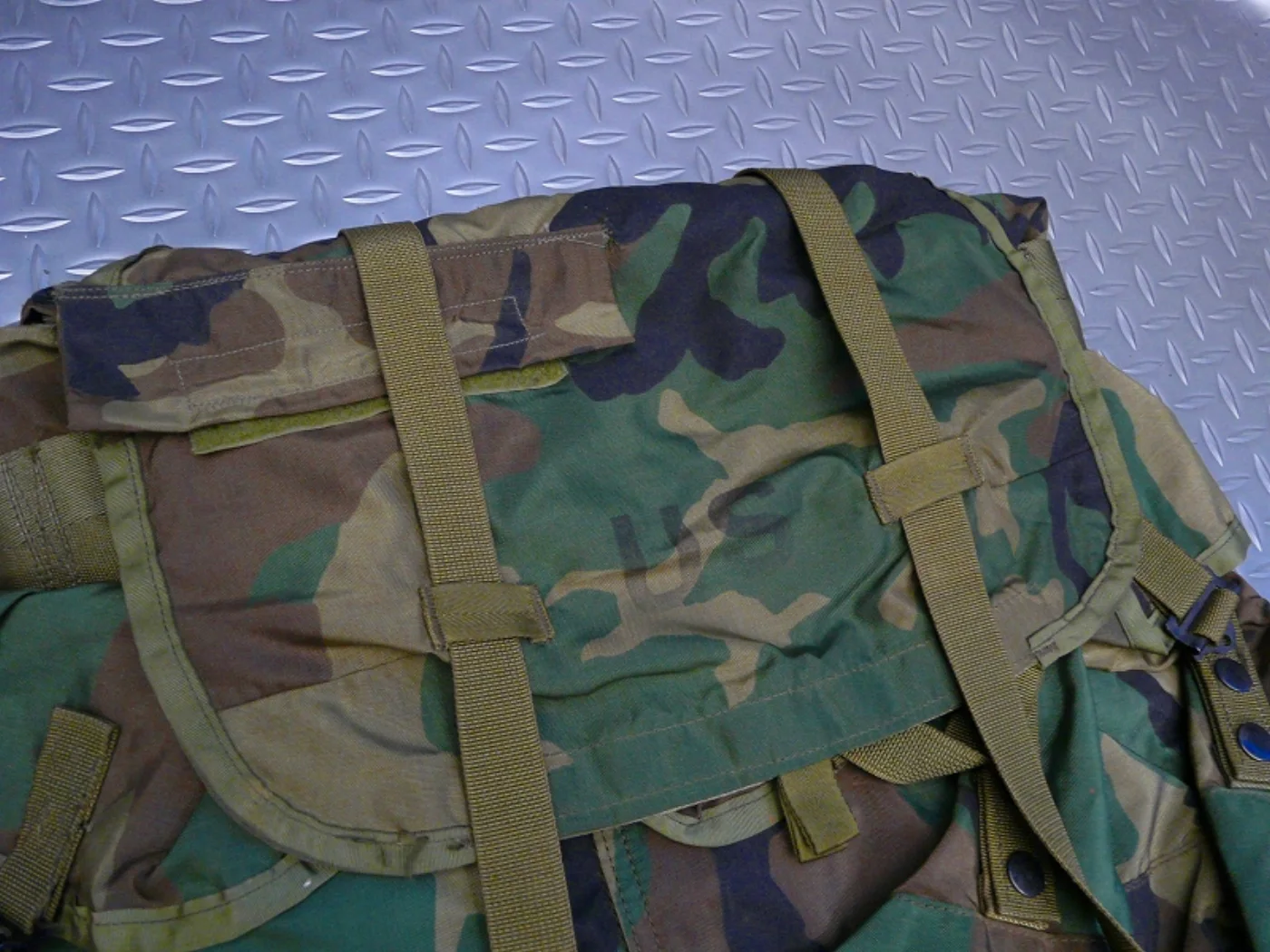 ミリタリーショップ 南国百貨店.COM|沖縄 VRC 88用 軍用無線機用 アリスパック 希少品 [ZZ F-604] 記録写真4