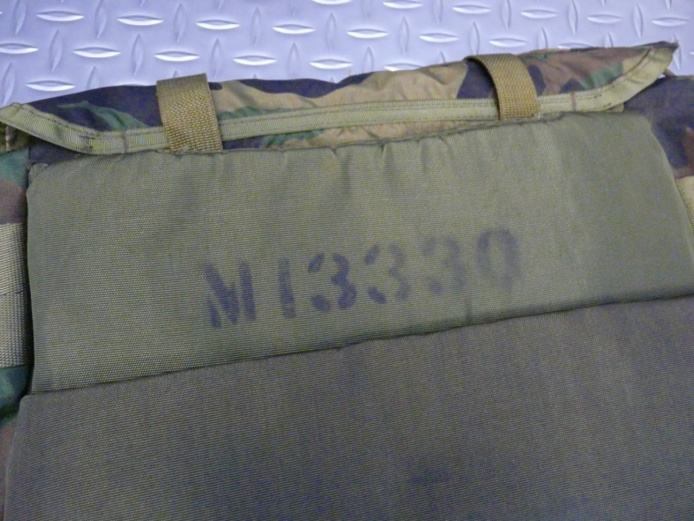ミリタリーショップ 南国百貨店.COM|沖縄 VRC 88用 軍用無線機用 アリスパック 希少品 [ZZ F-604] 記録写真8