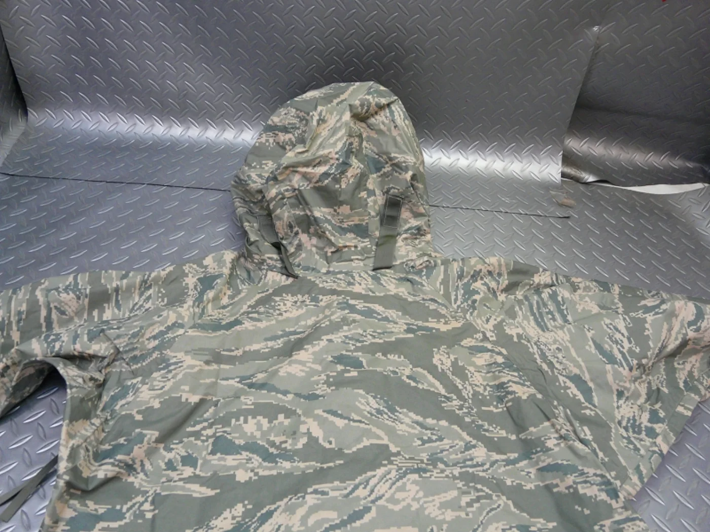 ミリタリーショップ 南国百貨店.COM|沖縄 USAF レインパーカー S [K-433] - USAF レインパーカー 記録写真5