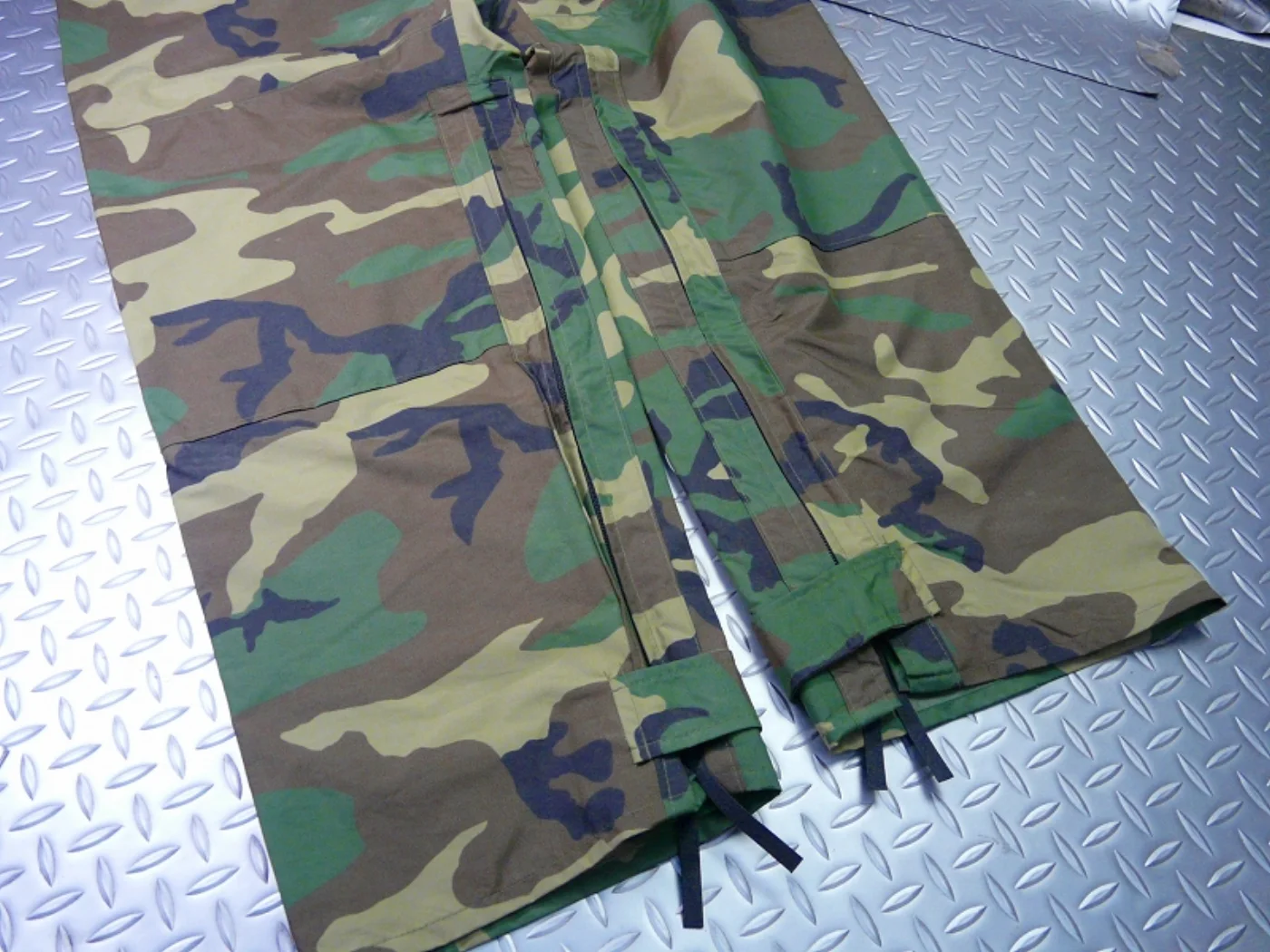 ミリタリーショップ 南国百貨店.COM|沖縄 米軍レインパンツ M [ZZ K-436] - 米軍レインパンツサイズ：M 記録写真3