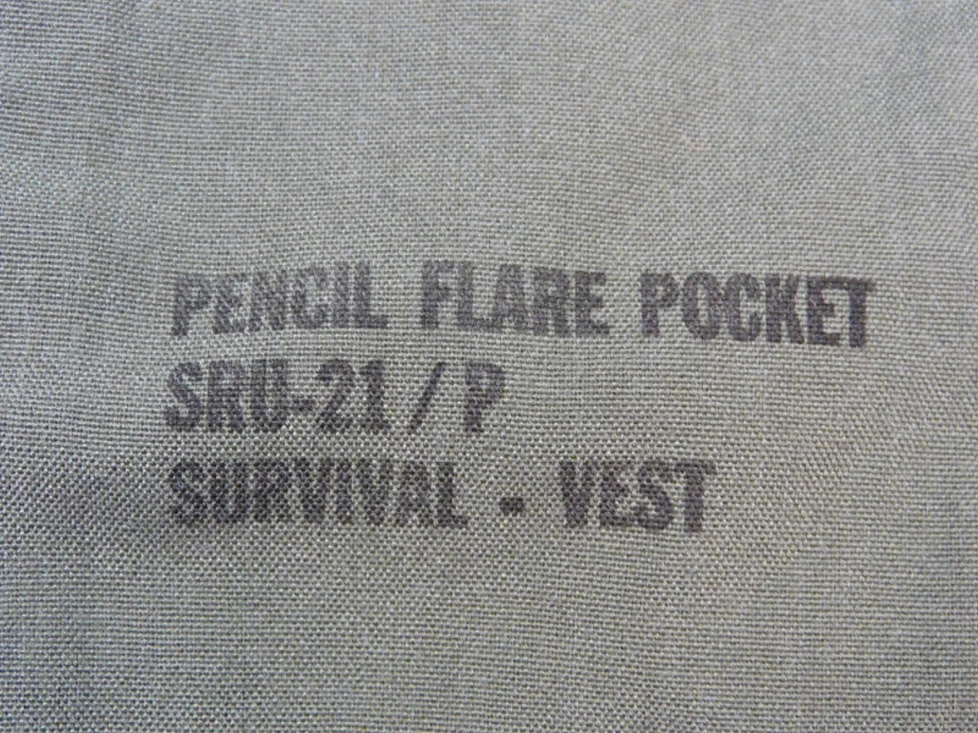 ミリタリーショップ 南国百貨店.COM|沖縄 PENCIL FLARE POCKET SRU-21/P SURVIVAL 記録写真3