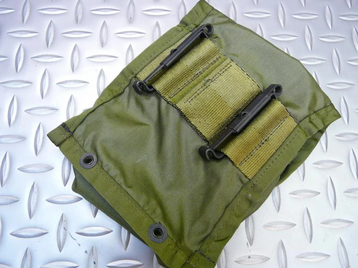 ミリタリーショップ 南国百貨店.COM|沖縄 FIRST AID KIT 空ケース [D-1834] - FIRST A 記録写真4