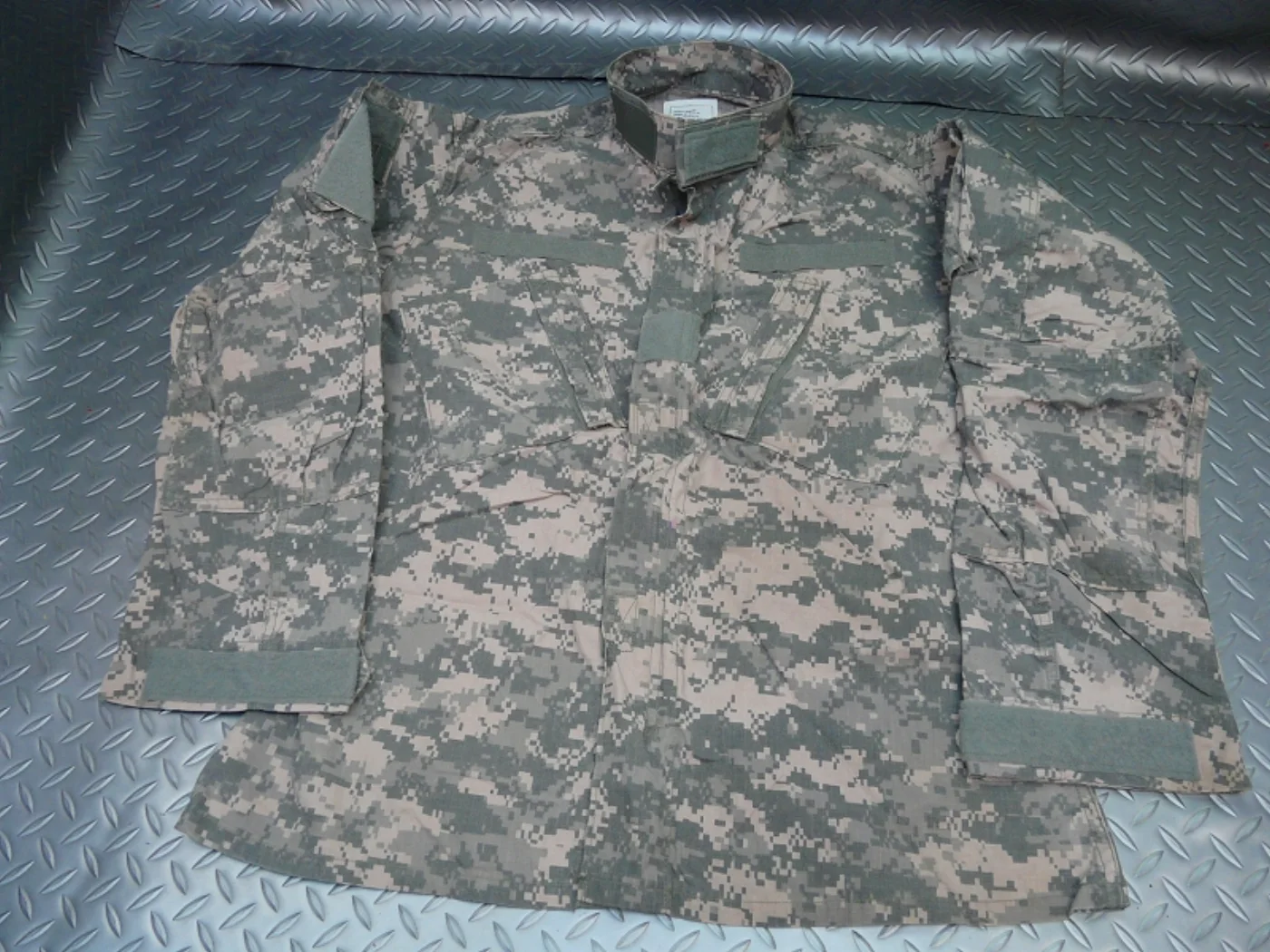 ミリタリーショップ 南国百貨店.COM|沖縄 ACU ジャケット M-R [Z-1490] - ACU ジャケットサイズ 記録写真3