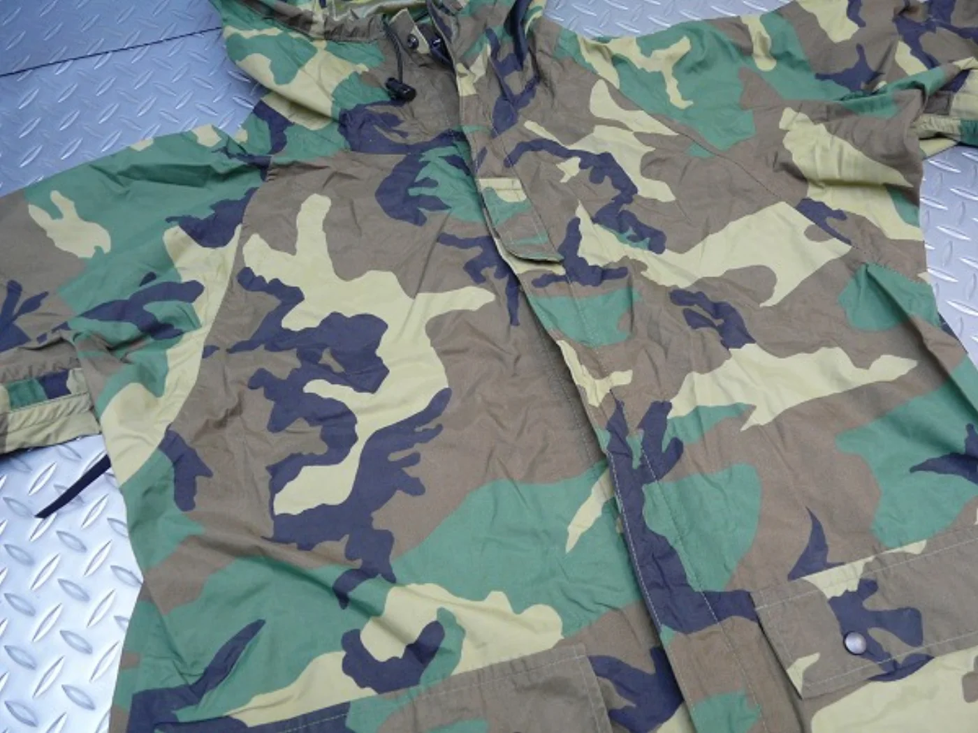 ミリタリーショップ 南国百貨店.COM|沖縄 レインスーツ パーカー DAAK60-97 X-S [ZZ K-457] 記録写真4