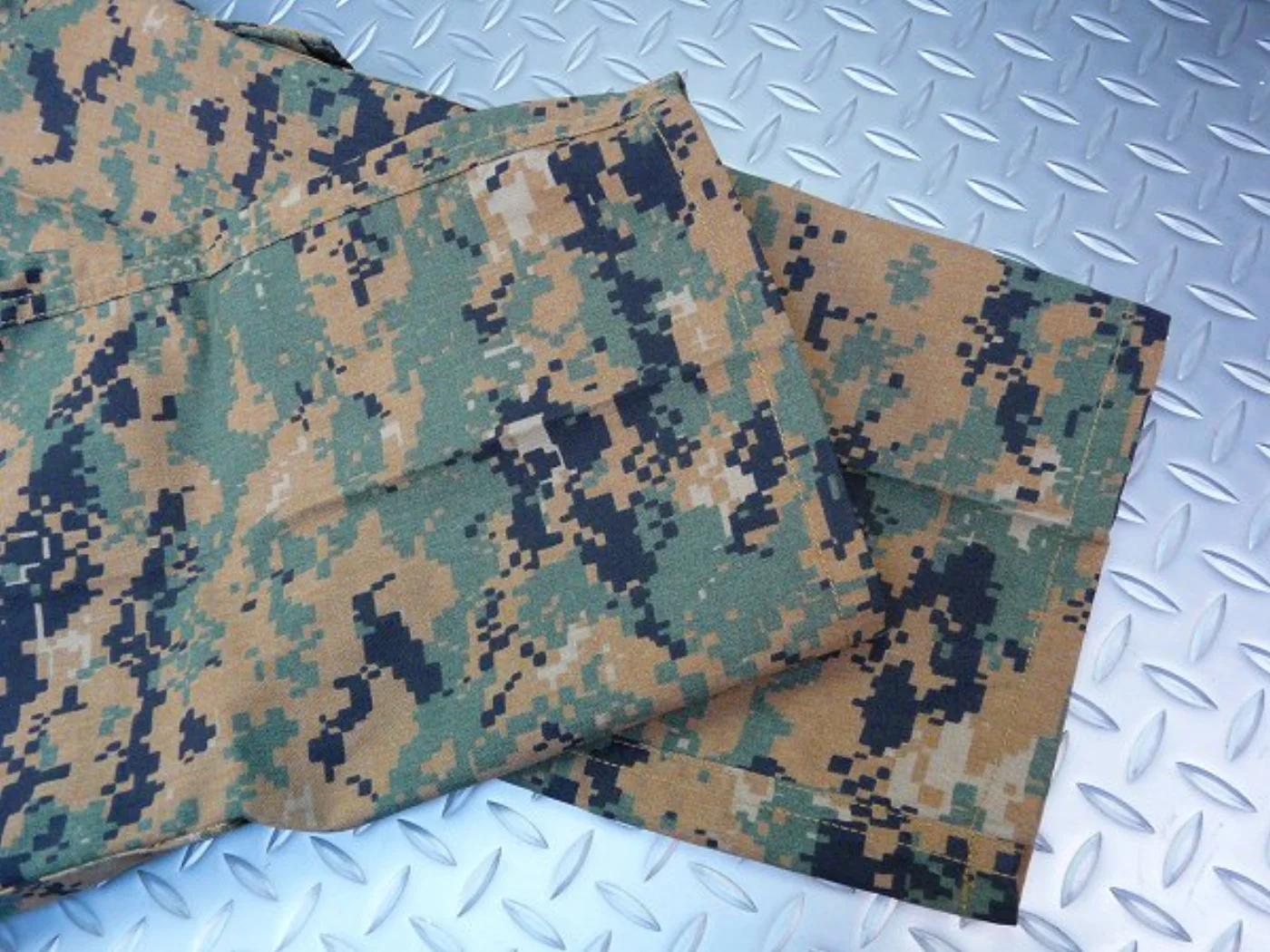 ミリタリーショップ 南国百貨店.COM|沖縄 USMC FROG マーパット ウッドランド パンツ M-R 新品 [Z- 記録写真8