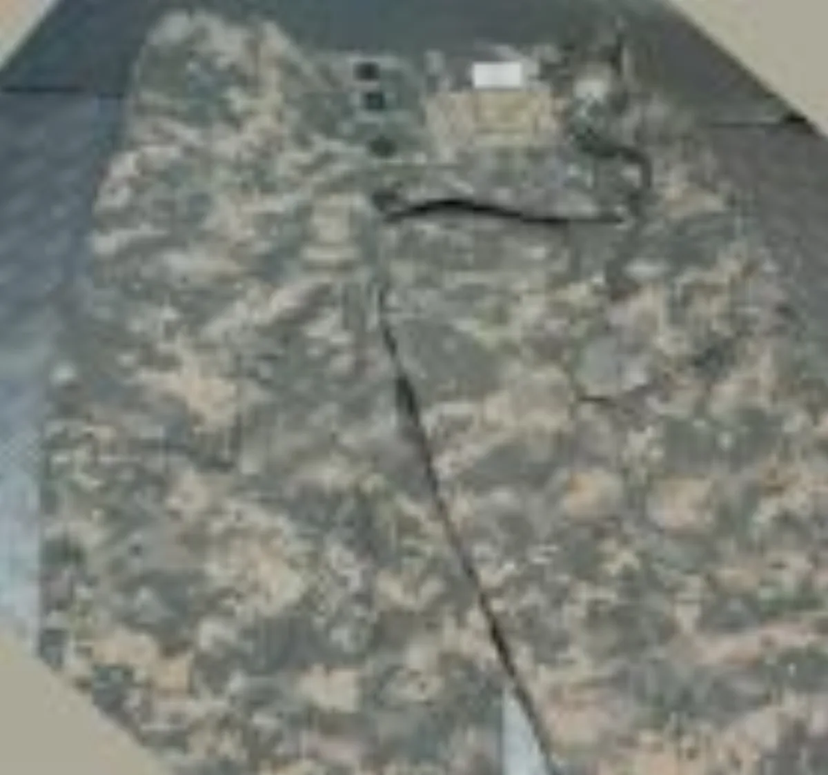 ミリタリーショップ 南国百貨店.COM|沖縄 ACU パンツ S-R 米軍放出品 [Z-1602] - ACU パンツサ 記録写真1