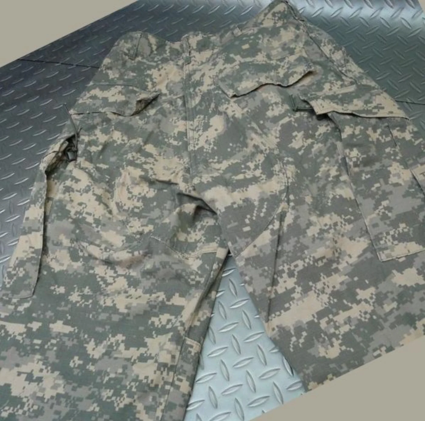 ミリタリーショップ 南国百貨店.COM|沖縄 ACU パンツ S-R 米軍放出品 [Z-1602] - ACU パンツサ 記録写真7