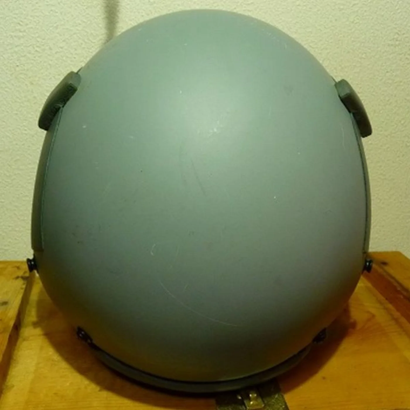 ミリタリーショップ 南国百貨店.COM|沖縄 HGU-55/P 中古 パイロット用ヘルメット（クリアバイザー付き） [Q 記録写真4