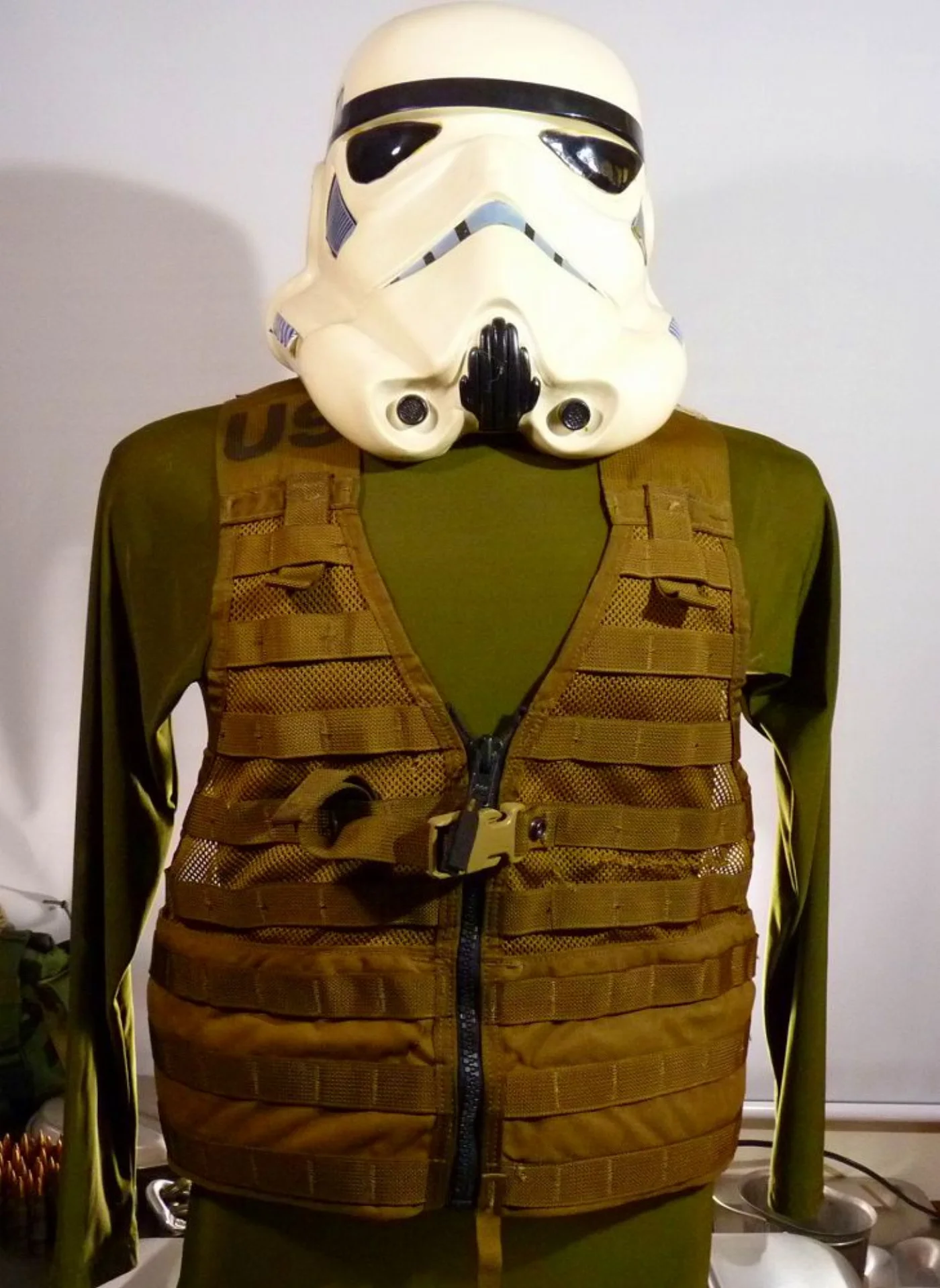 ミリタリーショップ 南国百貨店.COM|沖縄 SDS ZIPPERED FLC VEST コヨーテ [ZZ Q-2020 記録写真2