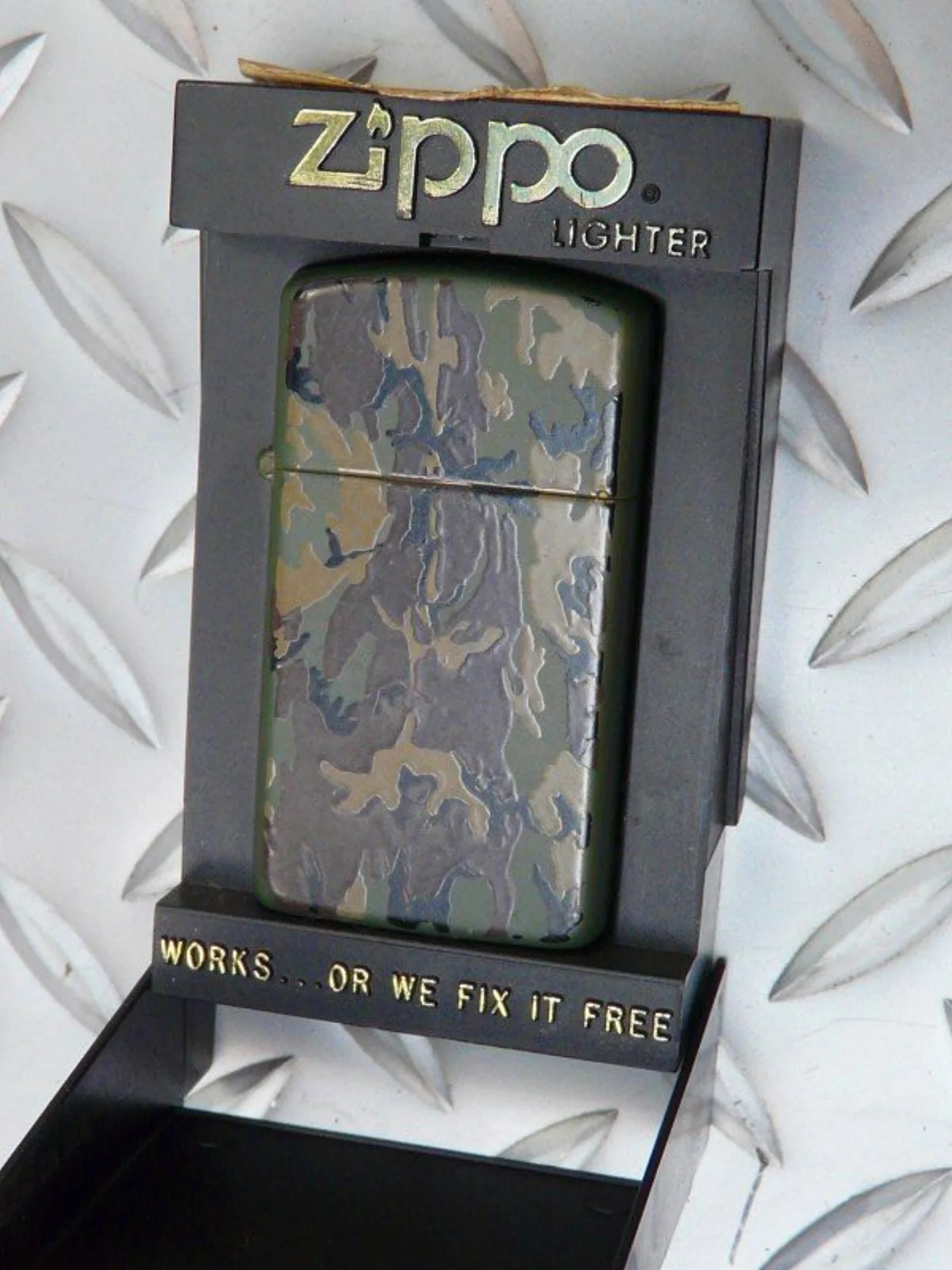 ミリタリーショップ 南国百貨店.COM|沖縄 Zippo 迷彩 細身 [ZZ D-1858] - Zippo 迷彩 細身 記録写真4
