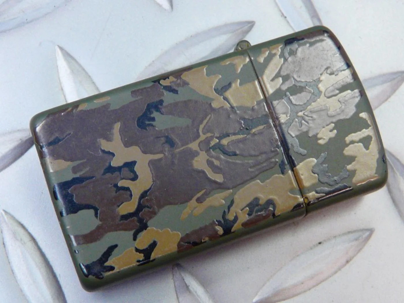 ミリタリーショップ 南国百貨店.COM|沖縄 Zippo 迷彩 細身 [ZZ D-1858] - Zippo 迷彩 細身 記録写真6
