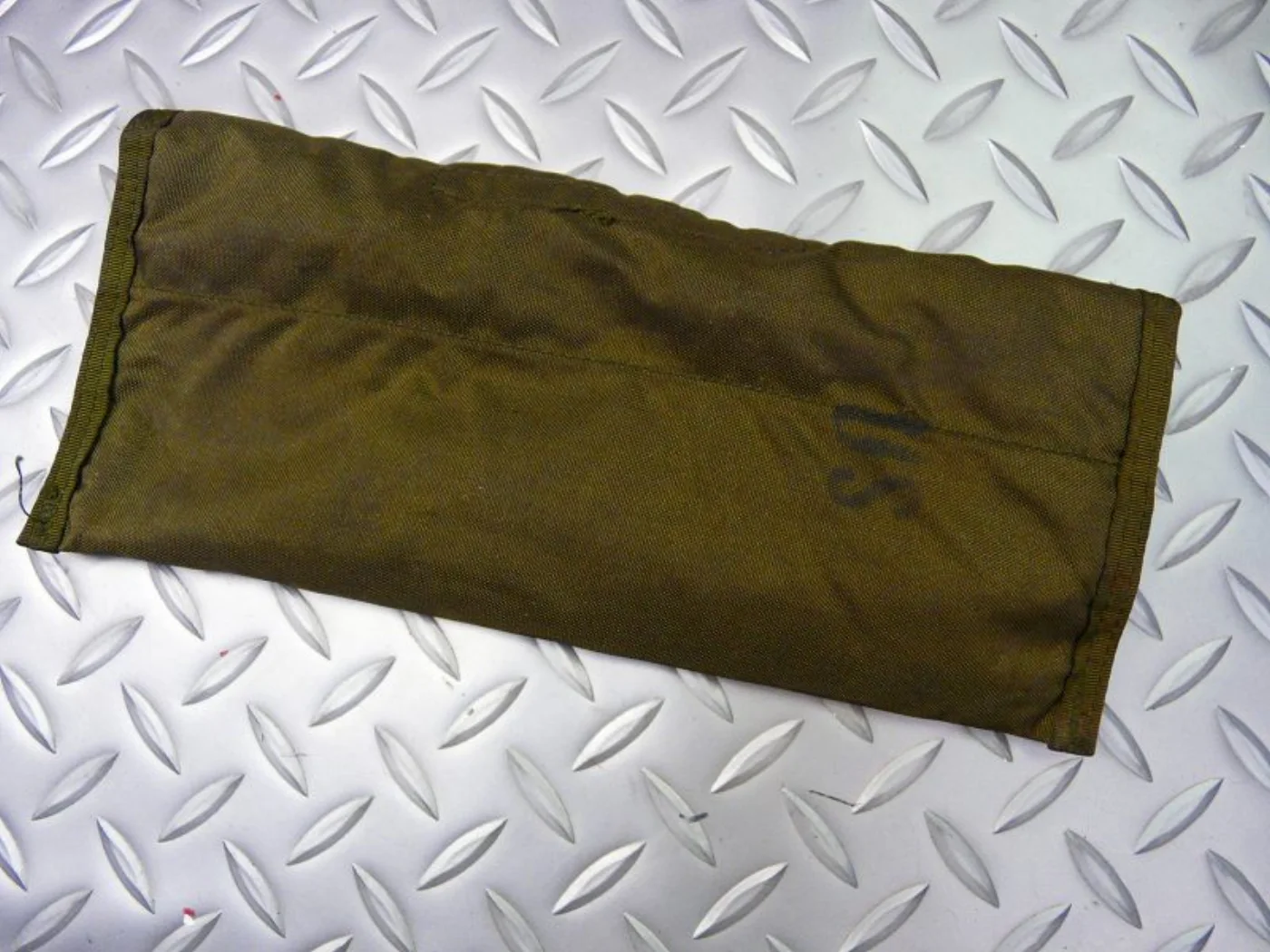 ミリタリーショップ 南国百貨店.COM|沖縄 銃清掃キット 米軍実物(B) [ZZ D-1861] - 銃清掃キット(B 記録写真3