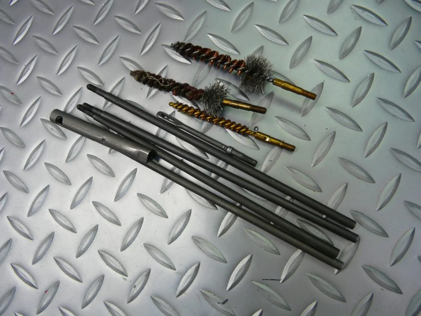 ミリタリーショップ 南国百貨店.COM|沖縄 銃清掃キット 米軍実物(B) [ZZ D-1861] - 銃清掃キット(B 記録写真4