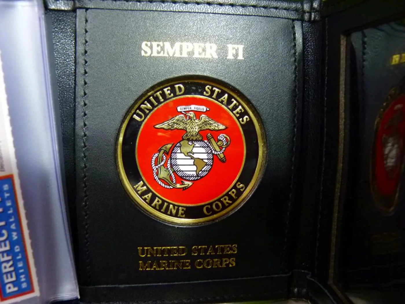 ミリタリーショップ 南国百貨店.COM|沖縄 USMC パスケース グローバルアンカー付き [ZZ Q-2052] - 記録写真6