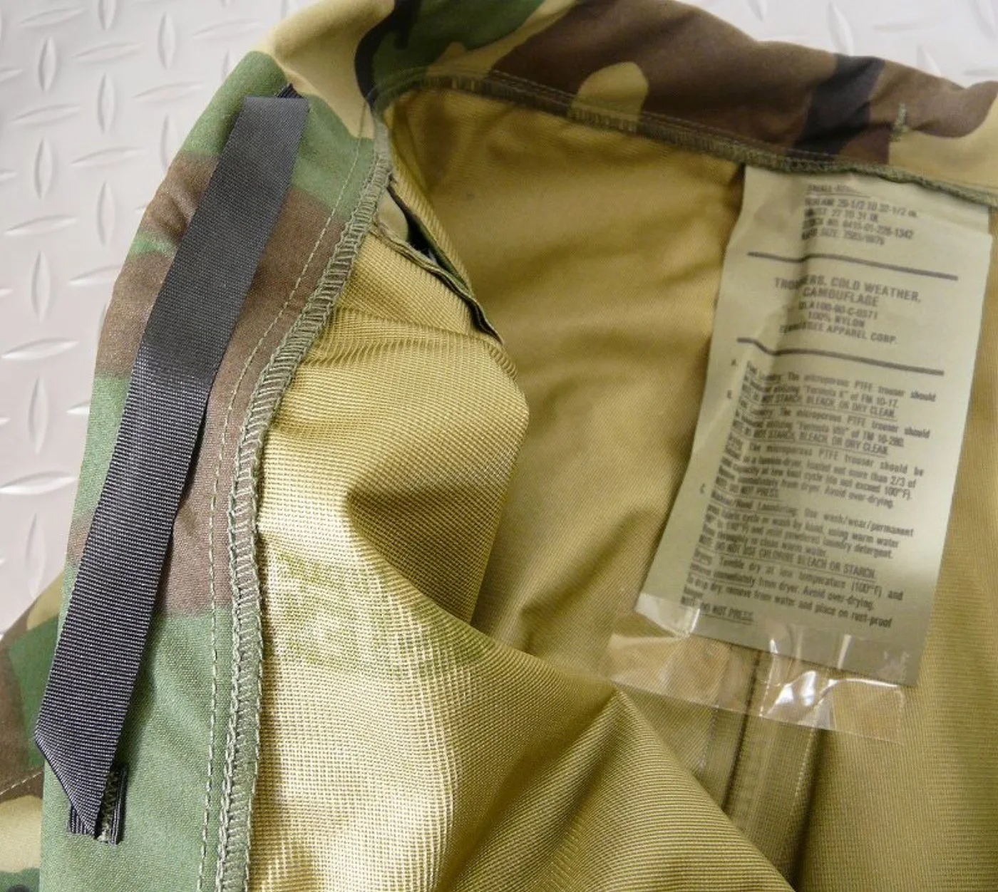 ミリタリーショップ 南国百貨店.COM|沖縄 ECWCS ゴアテックスパーカー TYPE-I XL-L 新品 [ZZ K 記録写真5