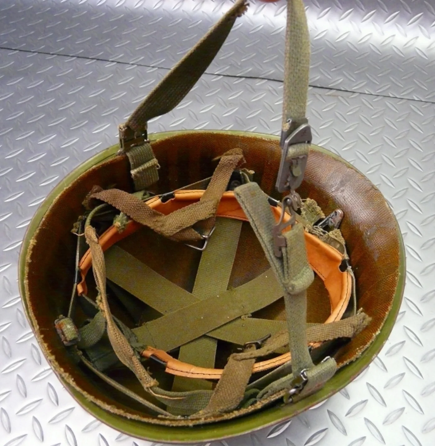 ミリタリーショップ 南国百貨店.COM|沖縄 WWⅡ US 陸軍 M1 スチール ヘルメット 米軍実物 [ZZ B-13 記録写真8
