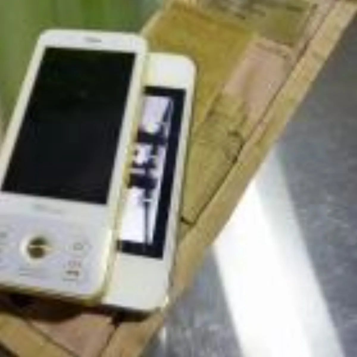 ミリタリーショップ 南国百貨店.COM|沖縄 M4 マガジンポーチ 3C iPhoneも収納できます [ZZ Q-207 記録写真1