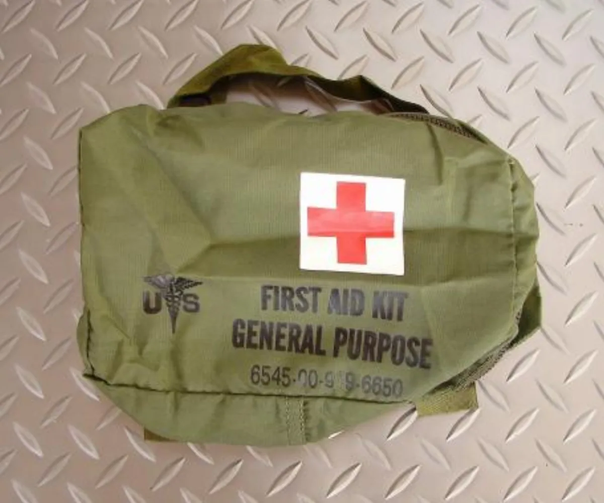 ミリタリーショップ 南国百貨店.COM|沖縄 FIRST AID KIT GENERAL PURPOSE [FK-597 記録写真1